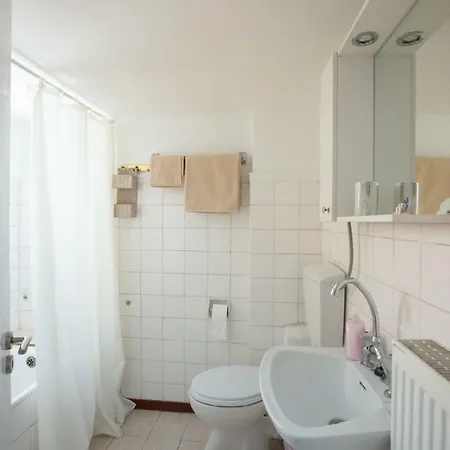 Ariadni's House